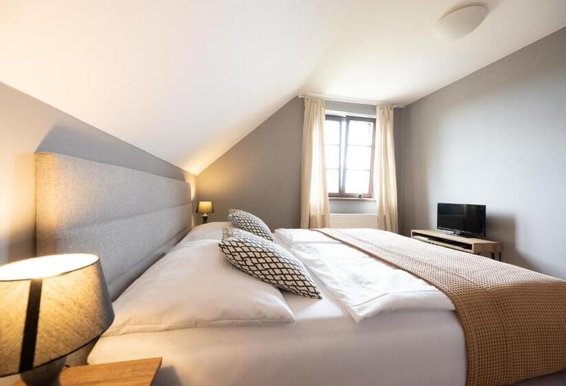 جناح, Tanzberg Mikulov