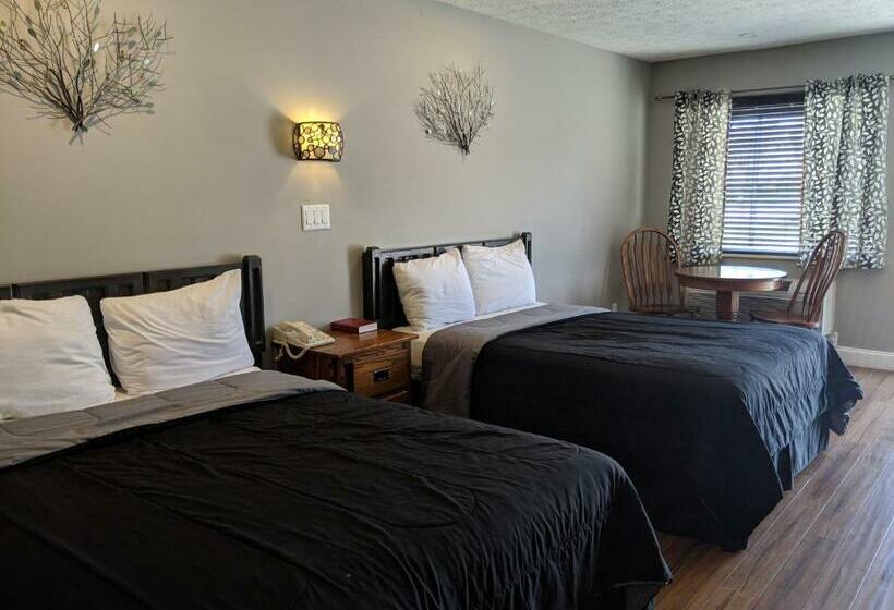 Номер Стандарт 2 Двуспальные Кровати, Brown S Motel