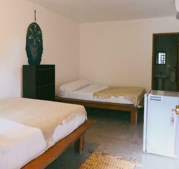 4인용 스탠다드 룸, Cabinas Playa Surf Hostel