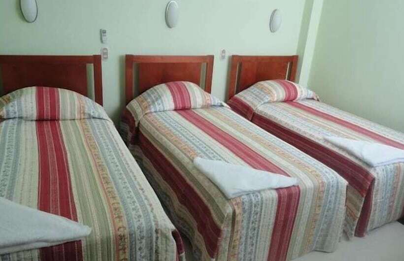 غرفة قياسية ثلاثية, Allison Hotel S.a.c