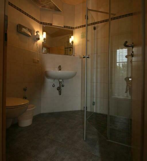 스탠다드 싱글 룸, Cafe Hanfstingl