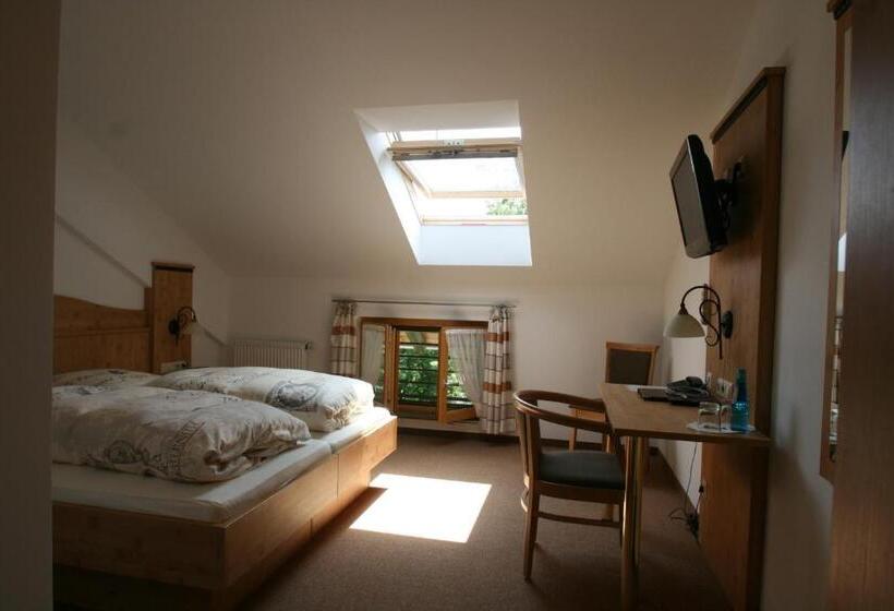 스탠다드 룸, Cafe Hanfstingl