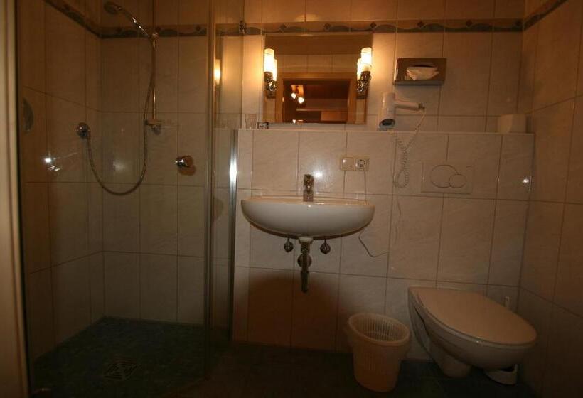 침실 1개 발코니 아파트, Cafe Hanfstingl