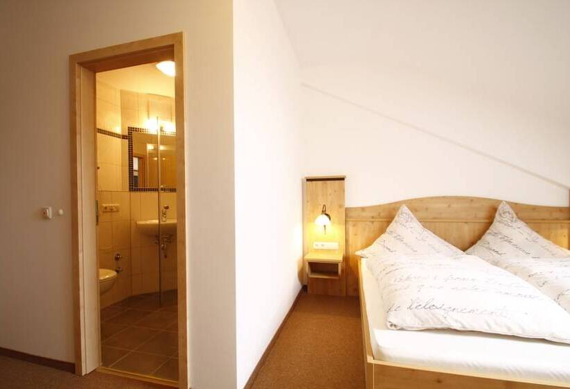 스탠다드 룸, Cafe Hanfstingl