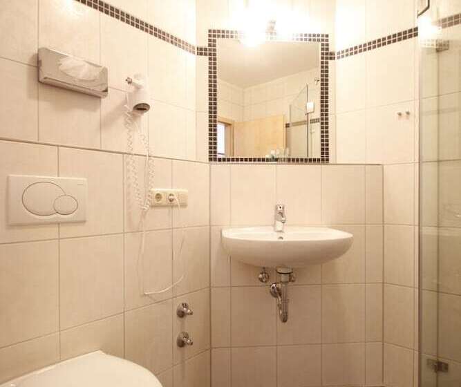 침실 1개 아파트, Cafe Hanfstingl