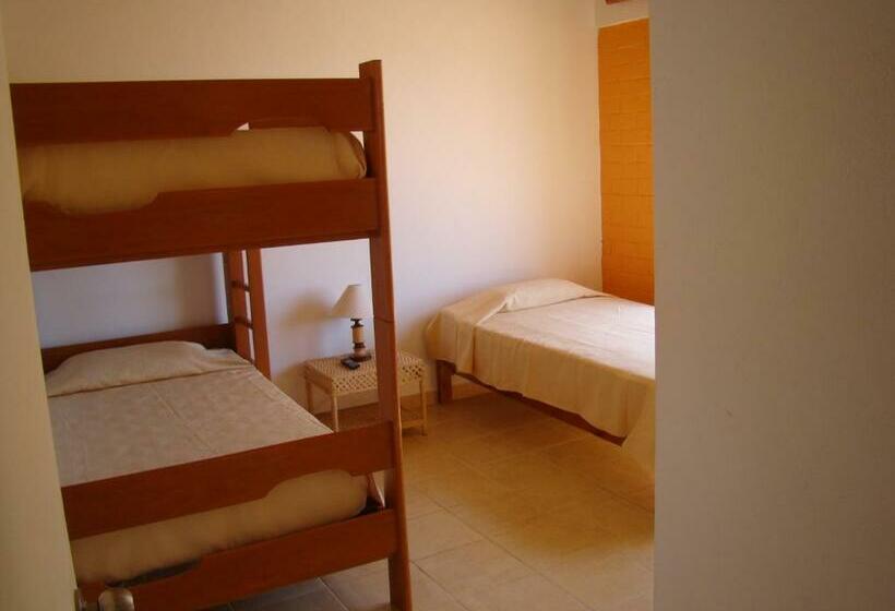 اتاق استاندارد سه نفره, El Gran Velero