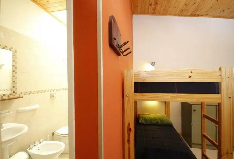تختخواب در اتاق مشترک, El Gualicho Hostel