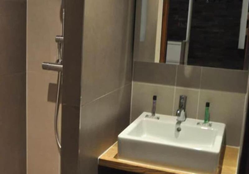 Номер Стандарт, Enzo Hôtels   St Eloy Metz Amneville By Kyriad Direct