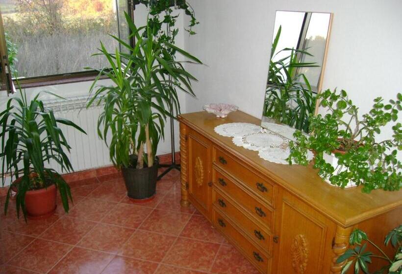 آپارتمان 2 خوابه, Guest House Robi