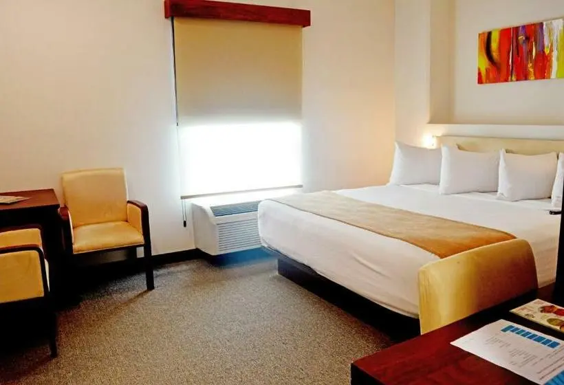 سوییت لوکس, City Express By Marriott Esteli