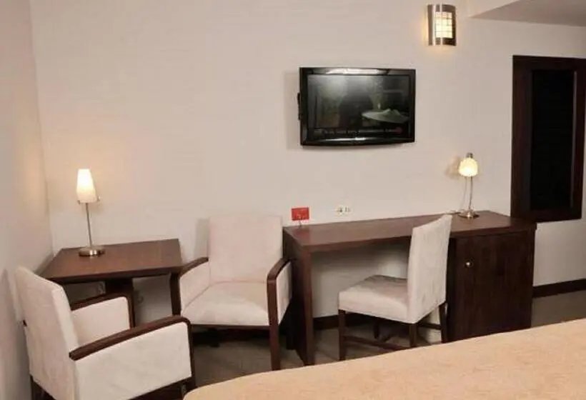 سوییت لوکس, City Express By Marriott Esteli