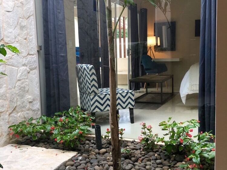 套房, La Ramona Charming