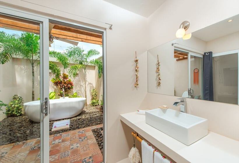 豪华套房, La Ramona Charming