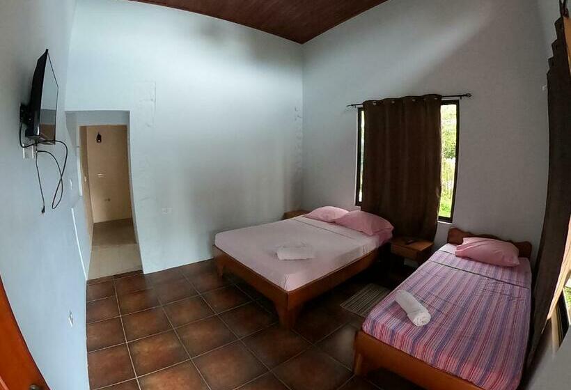 Quarto Triplo Estandar, Laureles Collection Uvita   Cabinas Los Laureles