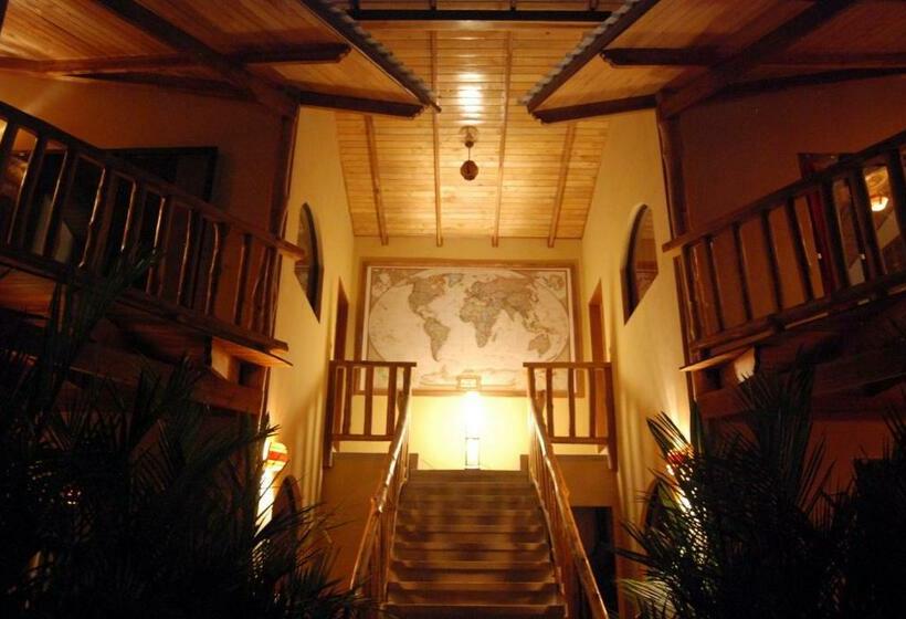 استودیو استاندارد با بالکن, Pacifica Surf Studios