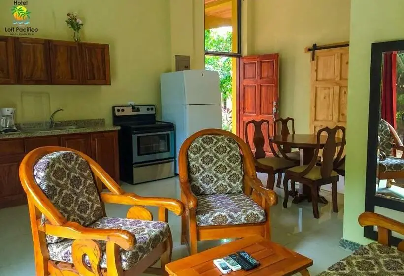 اتاق خانوادگی, Loft Pacifico