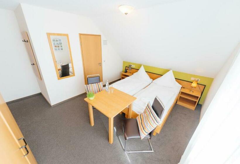 标准单人间, Rhönhof