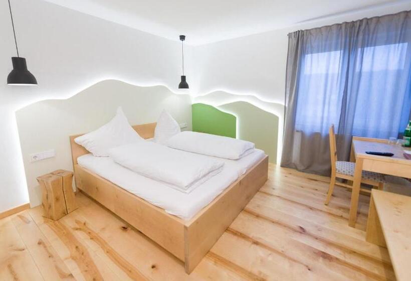 高级单人间, Rhönhof