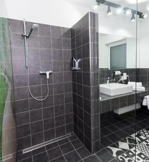 高级单人间, Rhönhof