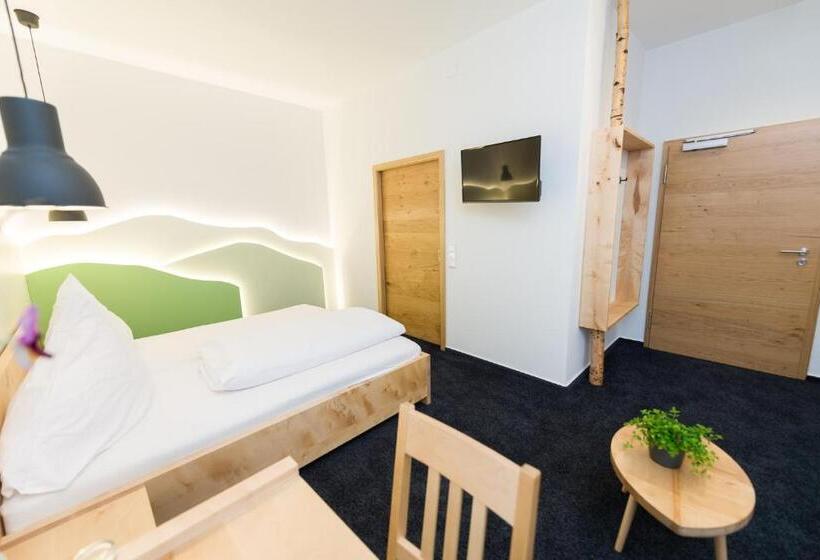 高级大房间, Rhönhof