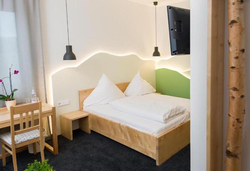 高级大房间, Rhönhof