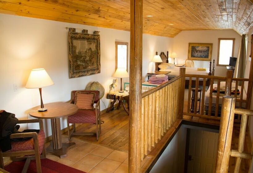 带观景的标准工作室, Snowmansion Taos Adventure Lodge