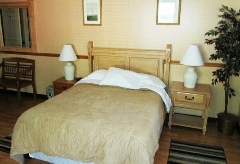 غرفة قياسية مطلّة علي الحديقة, Strawberry Inn