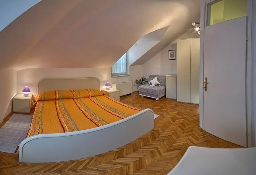 1ベッドルームアパートメント, Villa šoulavy