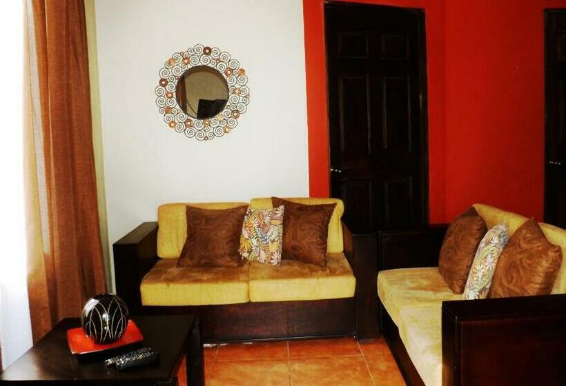 غرفة عائلية, Villas De La Colina