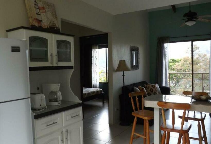 غرفة عائلية, Villas De La Colina