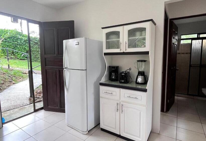 غرفة عائلية, Villas De La Colina