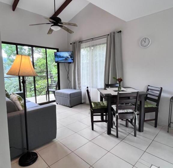 غرفة عائلية, Villas De La Colina