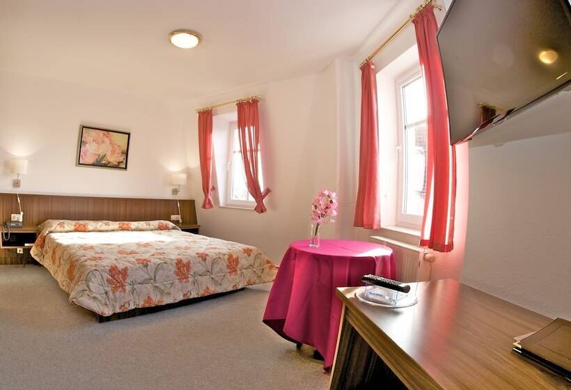 수피리어 룸, Weberhof