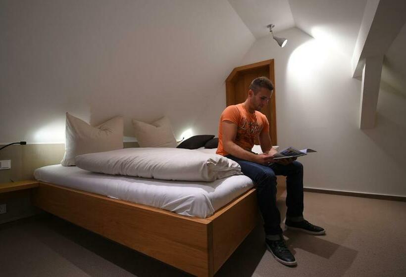 带大床的豪华间, Landhotel Gasthof Willecke