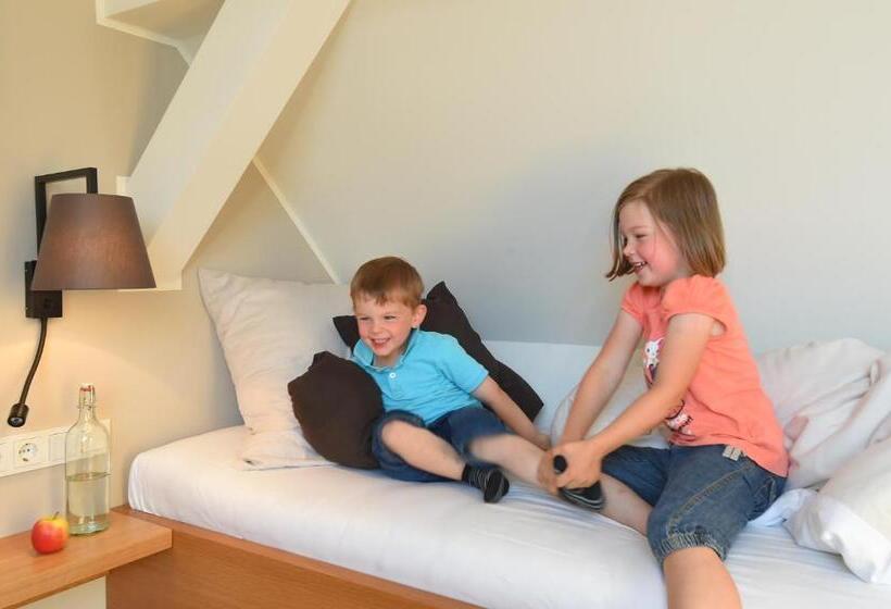 带大床的豪华间, Landhotel Gasthof Willecke