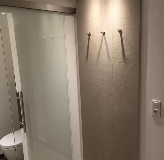 带大床的豪华间, Landhotel Gasthof Willecke