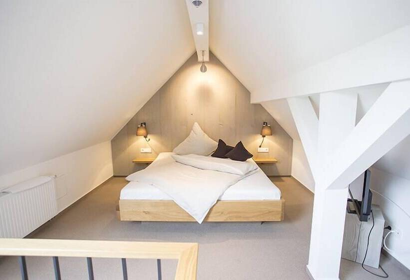 带大床的豪华间, Landhotel Gasthof Willecke