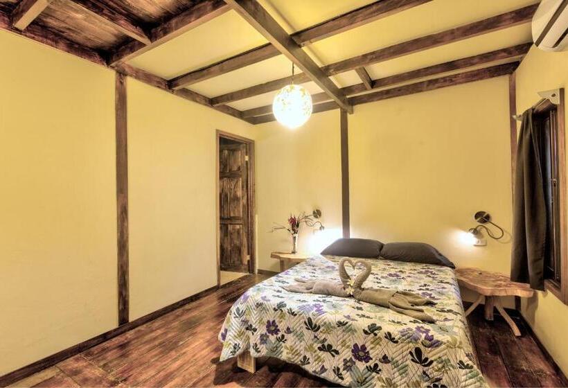 주니어 스위트 발코니, Playa 506 Beachfront Hostel