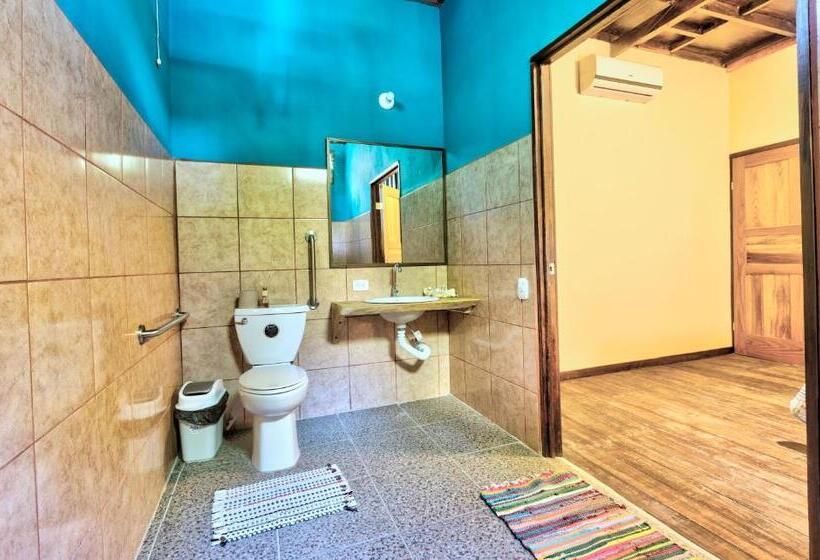 장애인용 디럭스룸, Playa 506 Beachfront Hostel