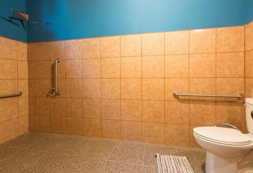 اتاق دلوکس مخصوص معلولین, Playa 506 Beachfront Hostel