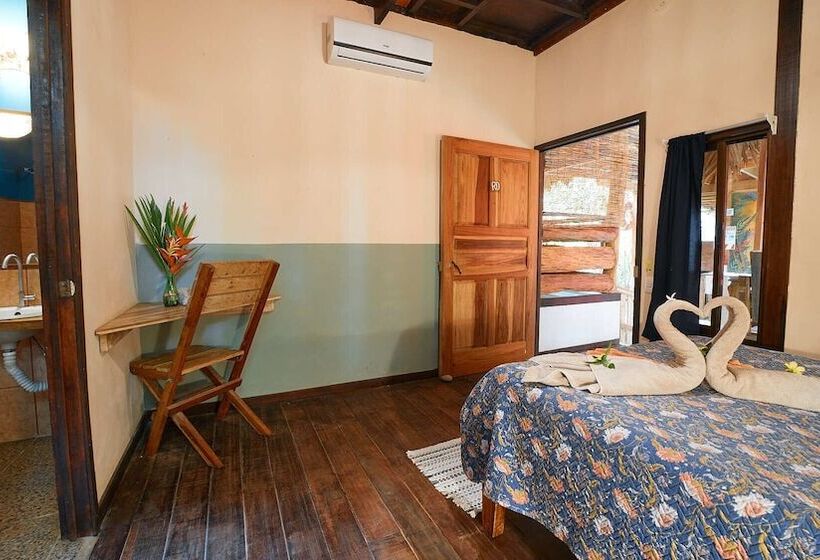 Номер Deluxe Адаптированный для Инвалидов, Playa 506 Beachfront Hostel