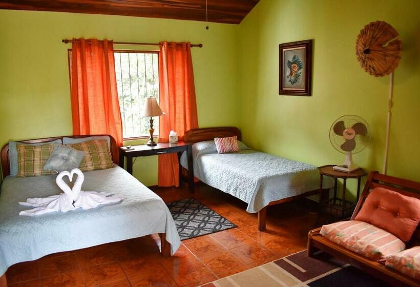 家庭间, Cariari Bed & Breakfast