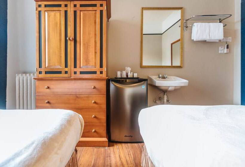 带共用浴室的标准房间, Ambassador Hostel