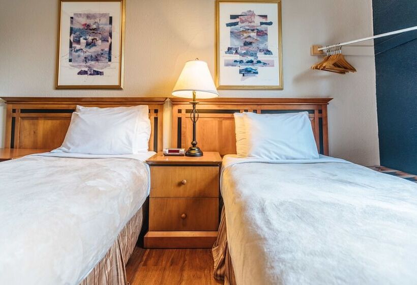 Номер Стандарт Совместная Ванная, Ambassador   Hostel