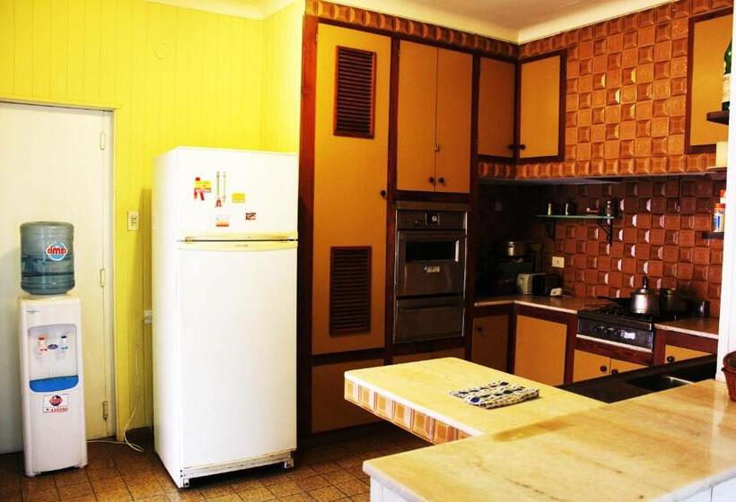 Дом 3 Спальни, Areco Hospedaje