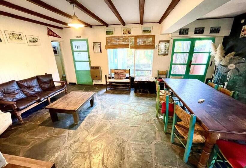 Дом 3 Спальни, Areco Hospedaje