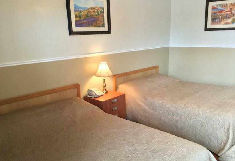 Четырехместный Номер Классик, Auberge Du Lac Beauchamp