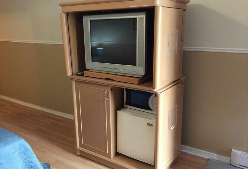 Номер Стандарт, Auberge Du Lac Beauchamp