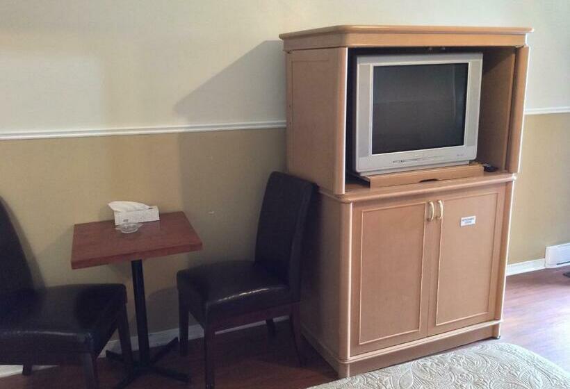 Четырехместный Номер Классик, Auberge Du Lac Beauchamp