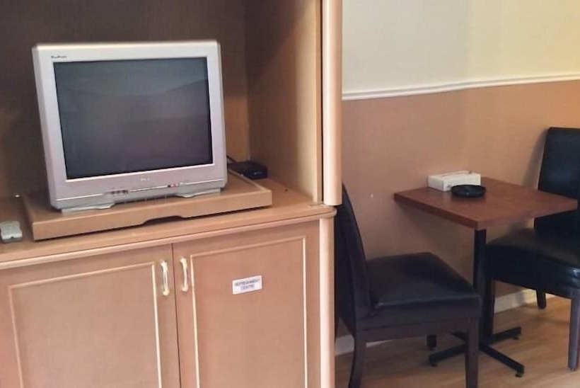 Номер Стандарт, Auberge Du Lac Beauchamp